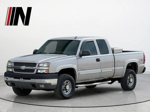 2004 Chevrolet Silverado 2500 LT H/D Extended Cab