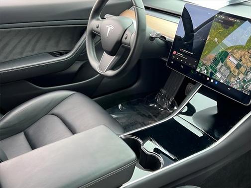 2019 Tesla Model 3 Standard Range