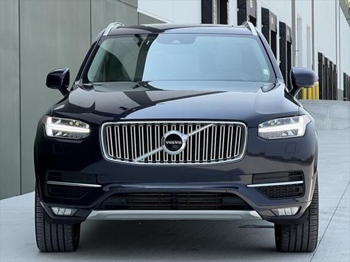 2019 Volvo XC90 T6 Inscription