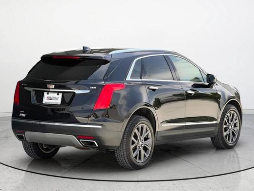 Stellar Black Metallic 2018 Cadillac XT5 Platinum