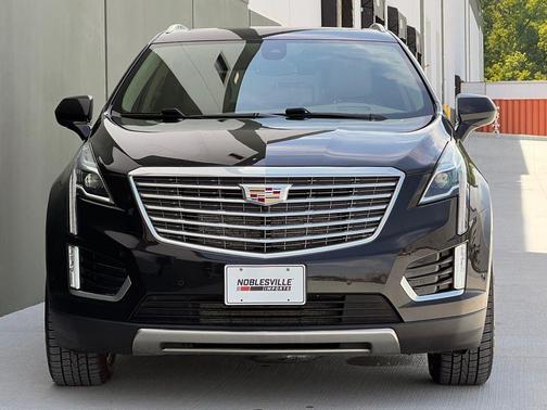 Stellar Black Metallic 2018 Cadillac XT5 Platinum