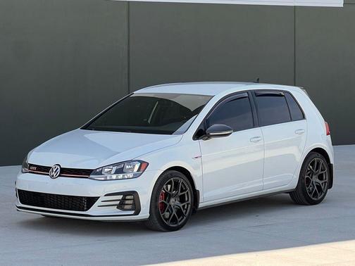 Pure White 2021 Volkswagen Golf 1.4T TSI