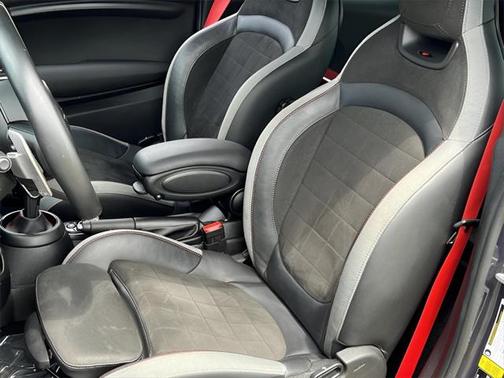 2021 MINI John Cooper Works GP Base