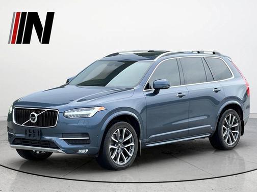 2018 Volvo XC90 T6 Momentum