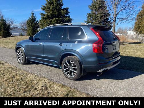 2018 Volvo XC90 T6 Momentum