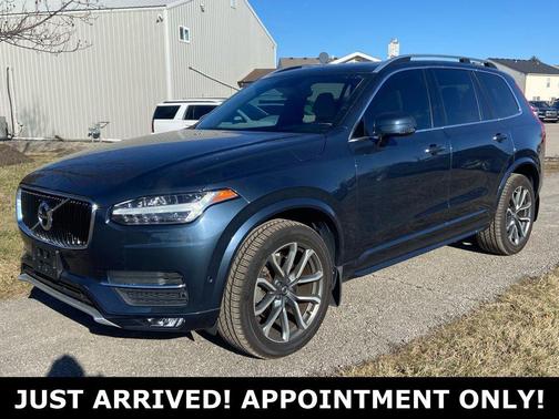 2018 Volvo XC90 T6 Momentum