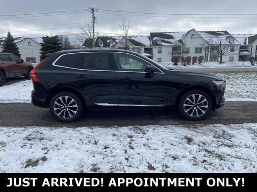 2023 Volvo XC60 B5 Plus Bright Theme