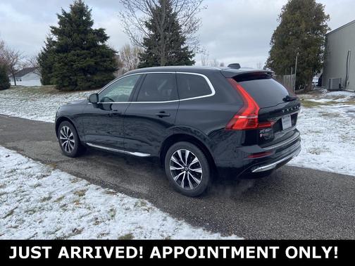 2023 Volvo XC60 B5 Plus Bright Theme