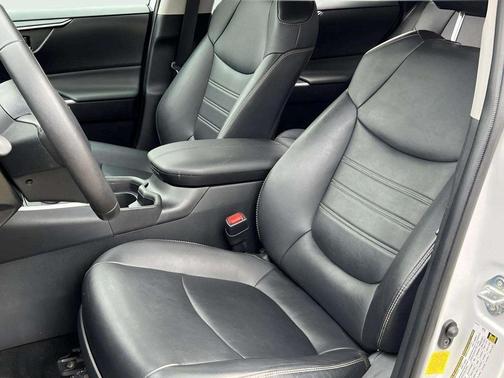 2021 Toyota RAV4 Hybrid XLE Premium