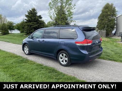 2013 Toyota Sienna LE