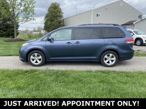 2013 Toyota Sienna LE