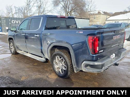 2022 GMC Sierra 1500 SLT