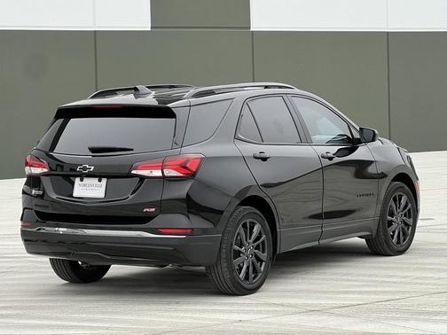 2023 Chevrolet Equinox FWD RS