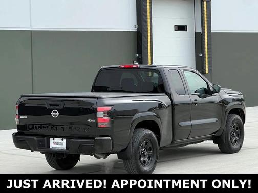 2022 Nissan Frontier S