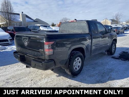 2022 Nissan Frontier S
