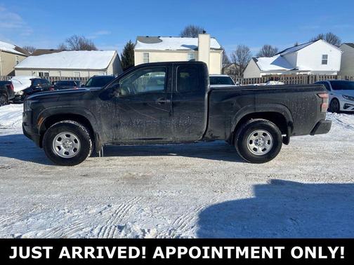 2022 Nissan Frontier S