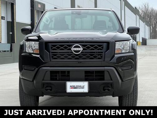 2022 Nissan Frontier S