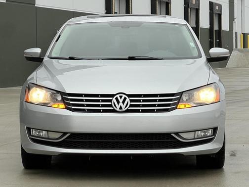 2015 Volkswagen Passat 2.0L TDI DSG SEL Premium