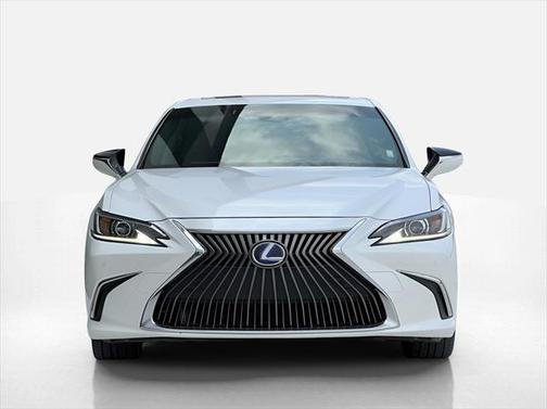 2019 Lexus ES 300h Base