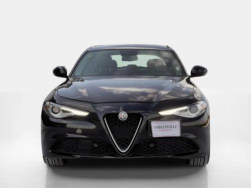 2018 Alfa Romeo Giulia Base