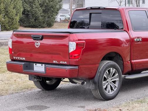 2017 Nissan Titan SL