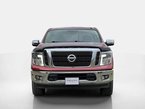 2017 Nissan Titan SL
