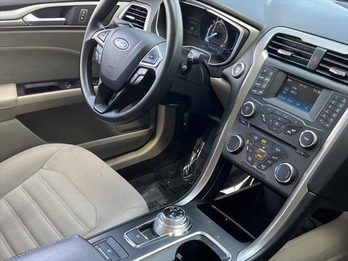 2018 Ford Fusion Hybrid SE