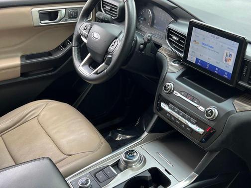Star White Metallic Tri-Coat 2020 Ford Explorer Limited