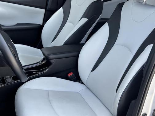 2019 Toyota Prius Limited