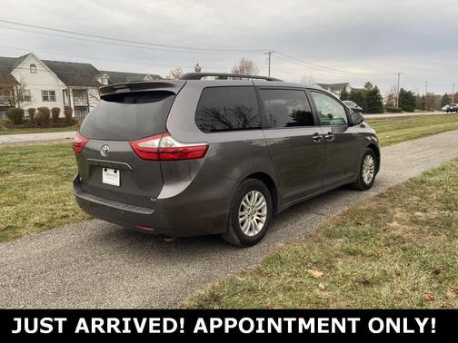 2015 Toyota Sienna XLE