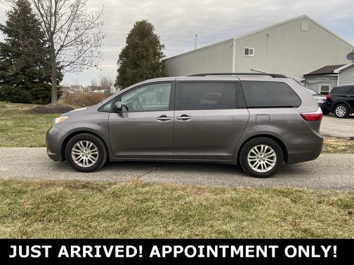 2015 Toyota Sienna XLE