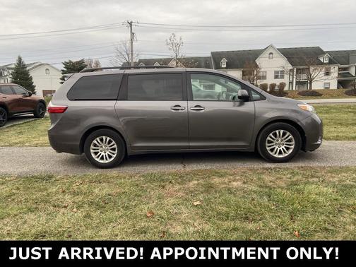 2015 Toyota Sienna XLE