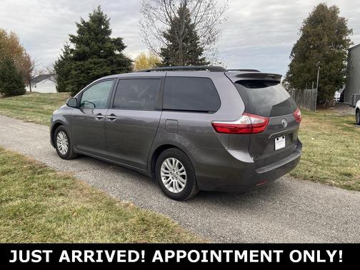 2015 Toyota Sienna XLE