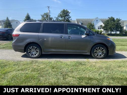 2019 Toyota Sienna XLE Premium