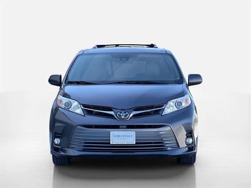 2019 Toyota Sienna XLE Premium