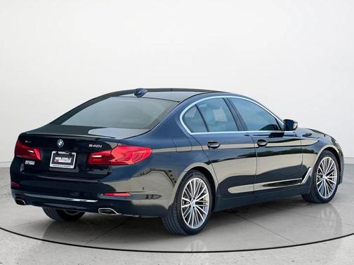 Black Sapphire Metallic 2019 BMW 540 xDrive