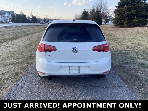 2016 Volkswagen Golf GTI 2.0T Autobahn w/Performance Package 4-Door