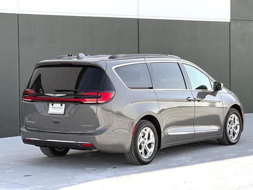 2022 Chrysler Pacifica Limited