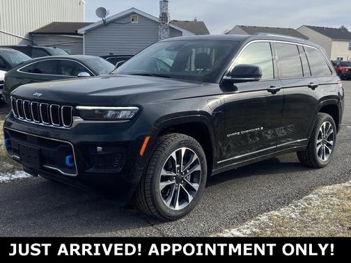 2022 Jeep Grand Cherokee 4xe Overland