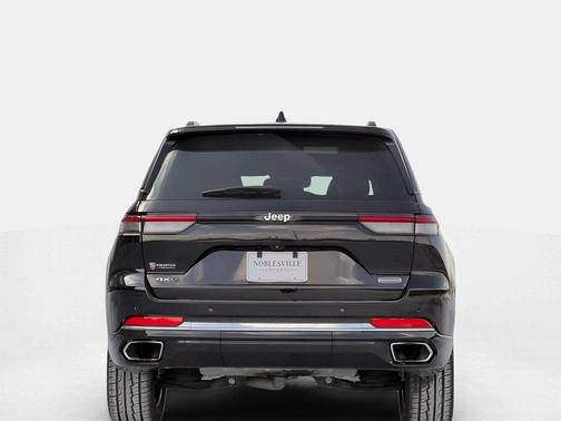 2022 Jeep Grand Cherokee 4xe Overland