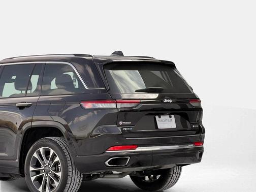 2022 Jeep Grand Cherokee 4xe Overland