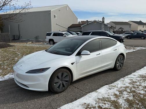 2025 Tesla Model 3 Long Range