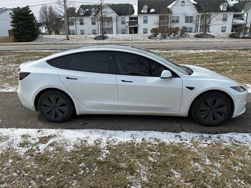 2025 Tesla Model 3 Long Range