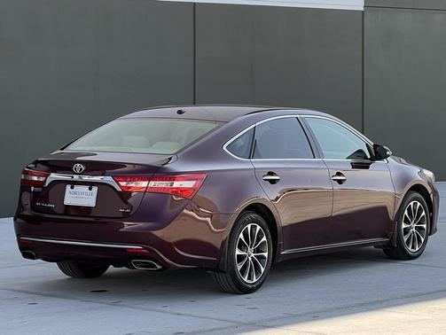 2018 Toyota Avalon XLE Premium