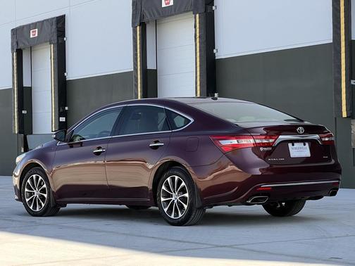 2018 Toyota Avalon XLE Premium