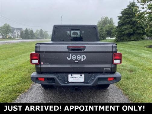 2020 Jeep Gladiator Overland
