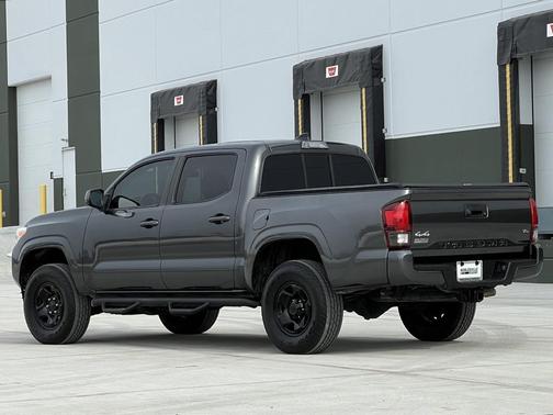 2019 Toyota Tacoma SR