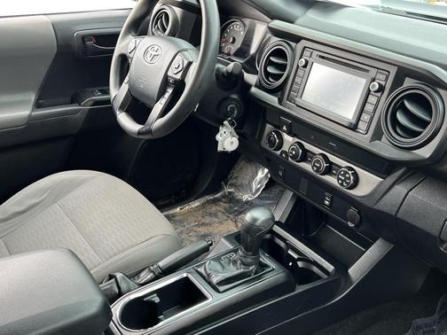 2019 Toyota Tacoma SR