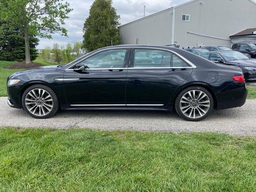 Infinite Black Metallic 2019 Lincoln Continental Reserve