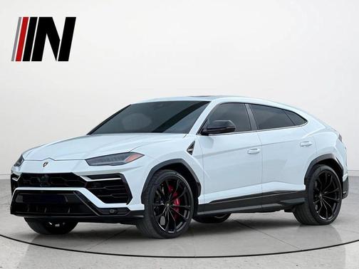 2022 Lamborghini Urus Graphite Capsule